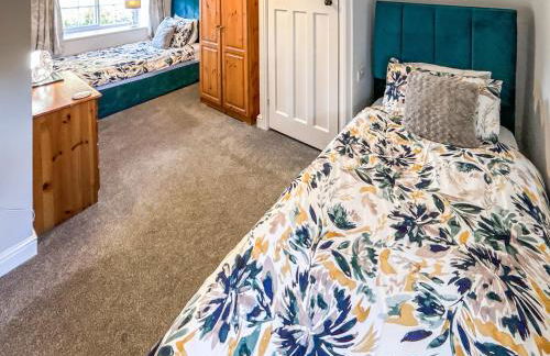 Rose Cottage 2 - Photo 15