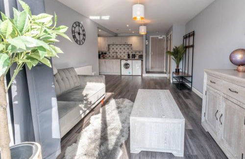 Mermaids Hideaway - Photo 1