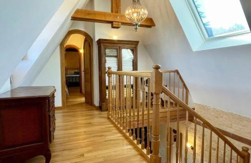 Charming 19th Century Farmhouse with Pool - Foto 9