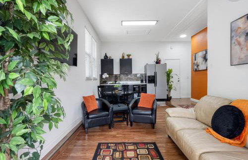 Chic & Cozy Spot Prime Location Near It All - Foto 5