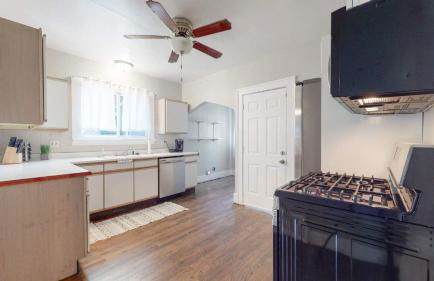 Chic Denver Family Retreat Free Parking & Prime Location - Foto 24