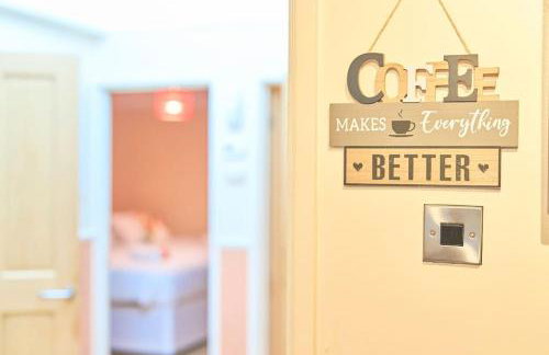 Bespoke Bungalow Salford Quays - Garden, WiFi and Parking - Foto 50