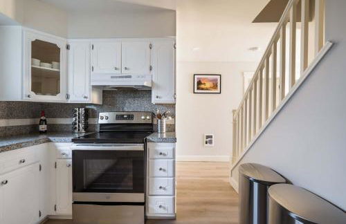 Alphabet District - 2BR Retreat - Prime Locale - Foto 6