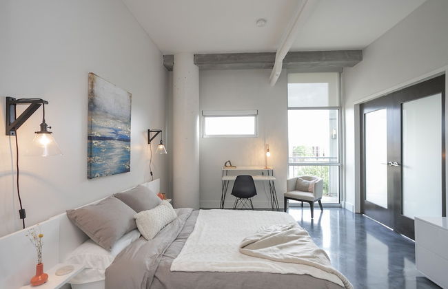 Sleek Furnished Modern Downtown Condo - Foto 5