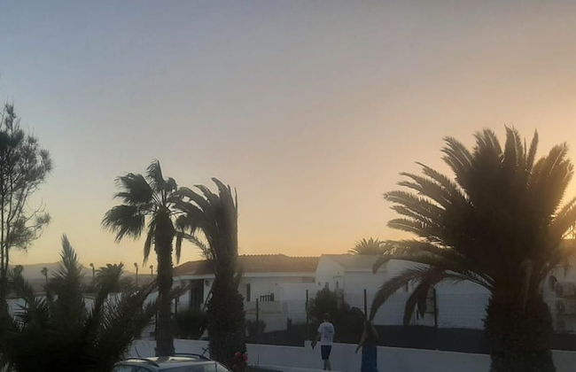 Caleta de Fuste Apartment- Sleeps4- Pool- Garden - Foto 13