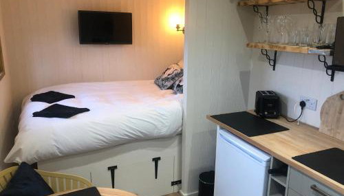 Cosy Shepherds Hut, heating, Hot Tub, WiFi and magnificent view - Foto 2