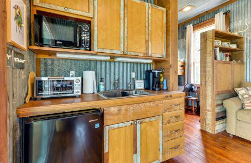 Rustic Eco-Cabin Llano River Getaway on 68 Acres! - Foto 7