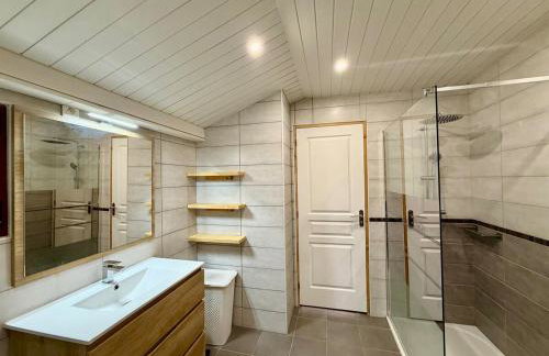 Chalet des Sapins, paisible avec terrasse & jardin - Foto 15