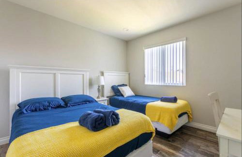 Cheerful 5BR house with parking near USC - Photo 8