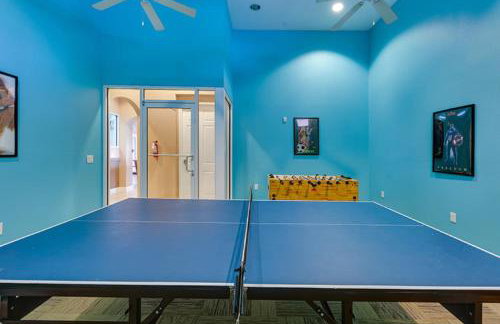 Family Nest 4-Bedroom Home Near Disney World - Photo 57