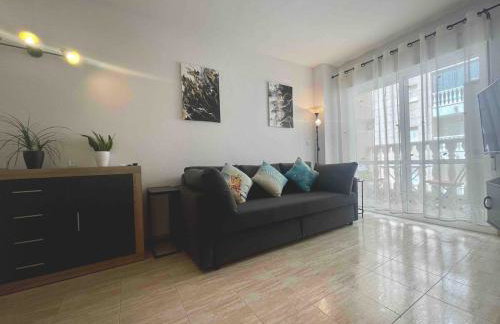 Tolle Wohnung mit 2 Schlafzimmern, Balkon und Pool - Foto 6