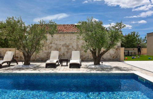 Villa Tina with Swimming Pool, Tennis court, Games room, Sauna, Gym, BBQ - Foto 12