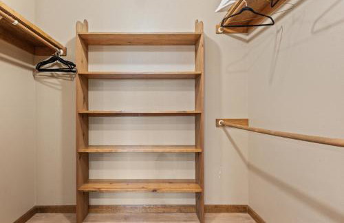 The Gathering Place! Sleeps 24, Lakeview, Game room - Foto 72