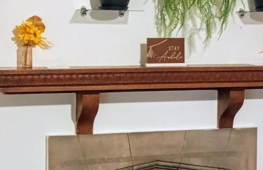 Family Friendly Upper Flat Minutes from Downtown, LCA & Ford Field - Foto 6