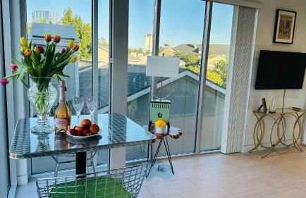 Private Art-Inspired Loft in Midtown with Skyline Views - Foto 8