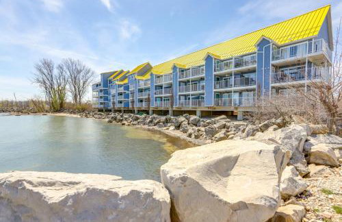 Cozy Lakefront Middle Bass Retreat with Balcony - Foto 26