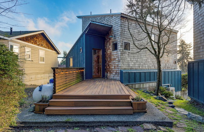 Deck Views, Fire Pit, Pool, 3 Mins to Beach Madrona Tree Retreat by Avantstay - Foto 41