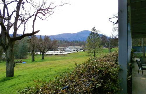 Charming Downstairs Unit - Foto 26