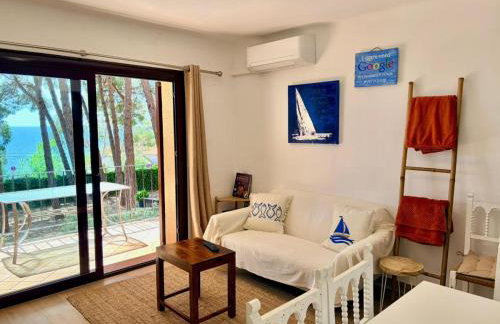 Apartamento con vistas al mar entre pinos - Photo 3