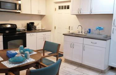 Great motherlaw apartments with your own entrance! - Foto 38