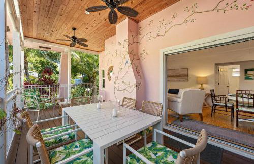 Nini's Cottage - Family-Friendly Pool Days and Cabana Nights Await - Foto 4