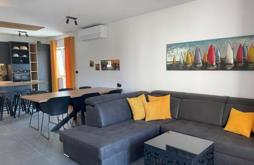 Valkane Beach Apartments - Photo 34