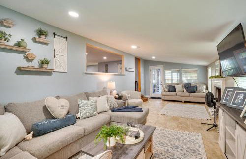 Lakefront Home with Screened Porches in Frostproof! - Photo 3