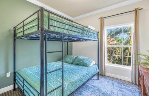 New! Remodeled, Pool-Side, 1-min to Beach Path! - Foto 46