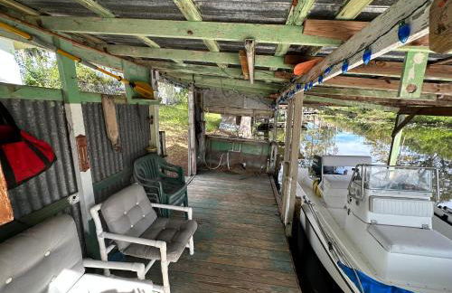 Waterfront Canal in Satsuma Florida - Foto 4