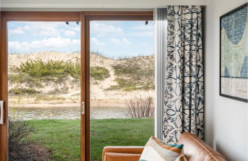 Glen Arbor Riverfront Retreat Steps to Beach! - Foto 7