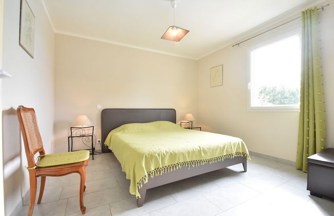 Holiday Home in Montclera With Sunny Garden, Playground Equipment and Private Pool - Foto 15