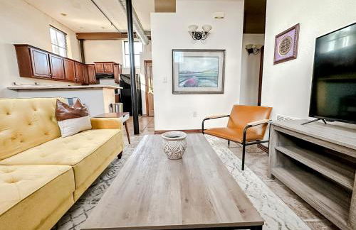 Sleepover 2BD 1BA Condos Downtown Springfield - Foto 64