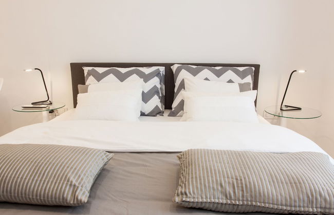 Tesla Boutique Apartments & Rooms - Photo 3