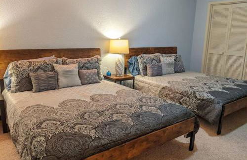 Corner Lake Getaway - Photo 21