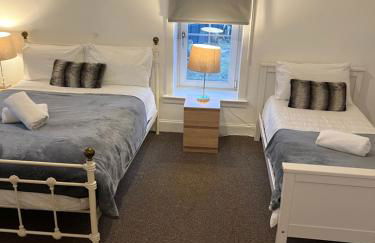 4 bed bungalow near Airport - Foto 46