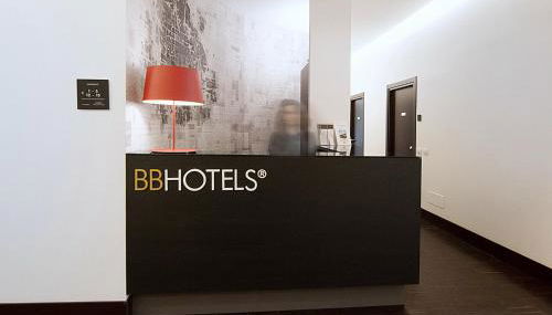 BB Hotels Aparthotel Desuite - Foto 4, Lobby or reception