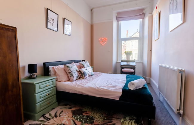 5-bed House With Distant sea Views in Plymouth - Foto 11