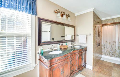 Waterfront Home with Dock and Yard in Hampton! - Foto 16