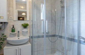 Modern studio near City Center - Foto 25