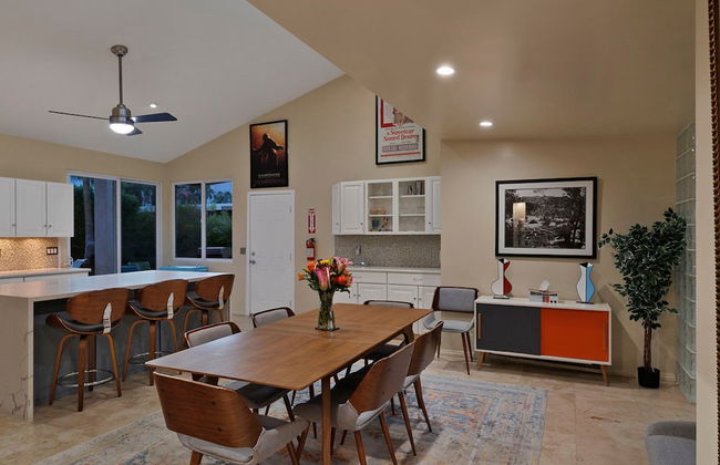 The Palms- Pool Jacuzzi and Pet Friendly - Photo 45