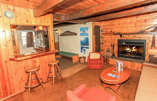 Gallagher's West - Pine surrounded deck and barbecue! Bumper Pool and Wet bar! Darts! - Foto 21