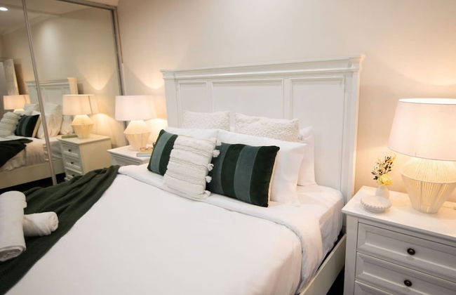 Rosewood Rustic Refuge Pool Outdoor Dining Backyard - Foto 42