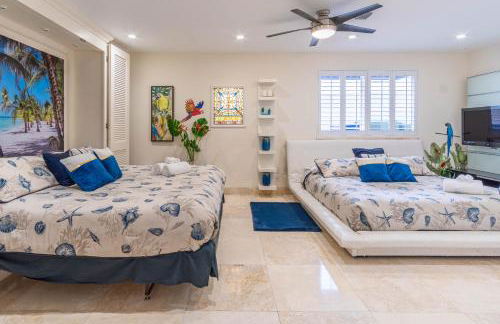 Oceana Blue / Beach Front / Pool / Bar / Relax - Foto 25