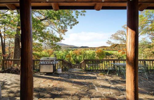Riverfront Log Cabin w Fireplace Grill & Fire Pit - Foto 33