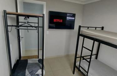 Apartamento Ao lado Animalia Park com piscina e estacionamento - Foto 3