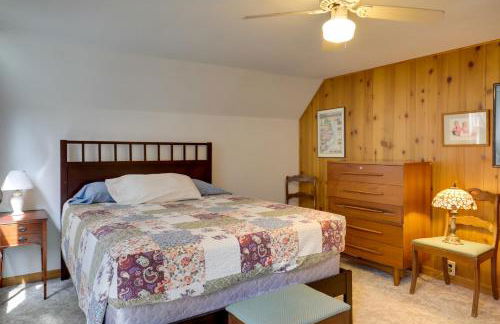 Dock and Views Lakefront Family Home in Conover! - Foto 25