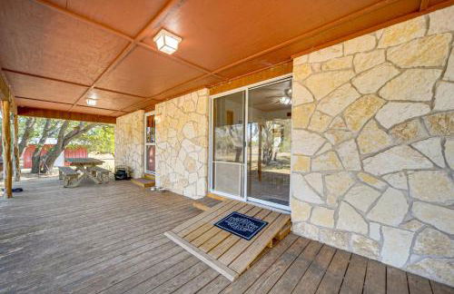 Pet-Friendly Hill Country Retreat with Deck! - Photo 21