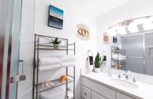 Cali Condo+BBQ+MemoryFoamBeds+12min to Beach - Foto 27