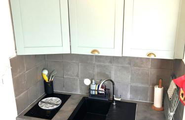 STUDIO POOL HOUSE 2 ETOILES VUE MER PANORAMIQUE AMAZING SEA VIEW WIFI LINGE LINEN INCLUS AIRCONDITIOn - Foto 16