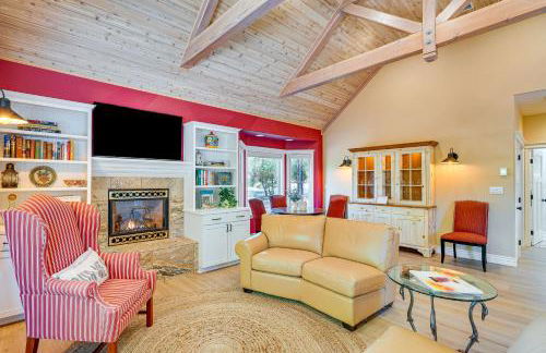 Auburn Farmhouse with Fireplace, Close to Wineries - Foto 5